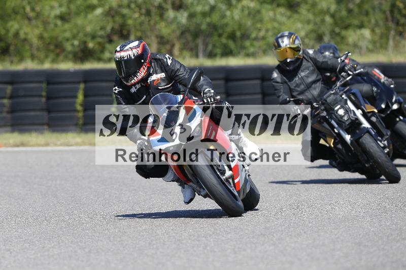 Archiv-2025/48 25.08.2025 Cornu Master School ADR/gruen-vert/53